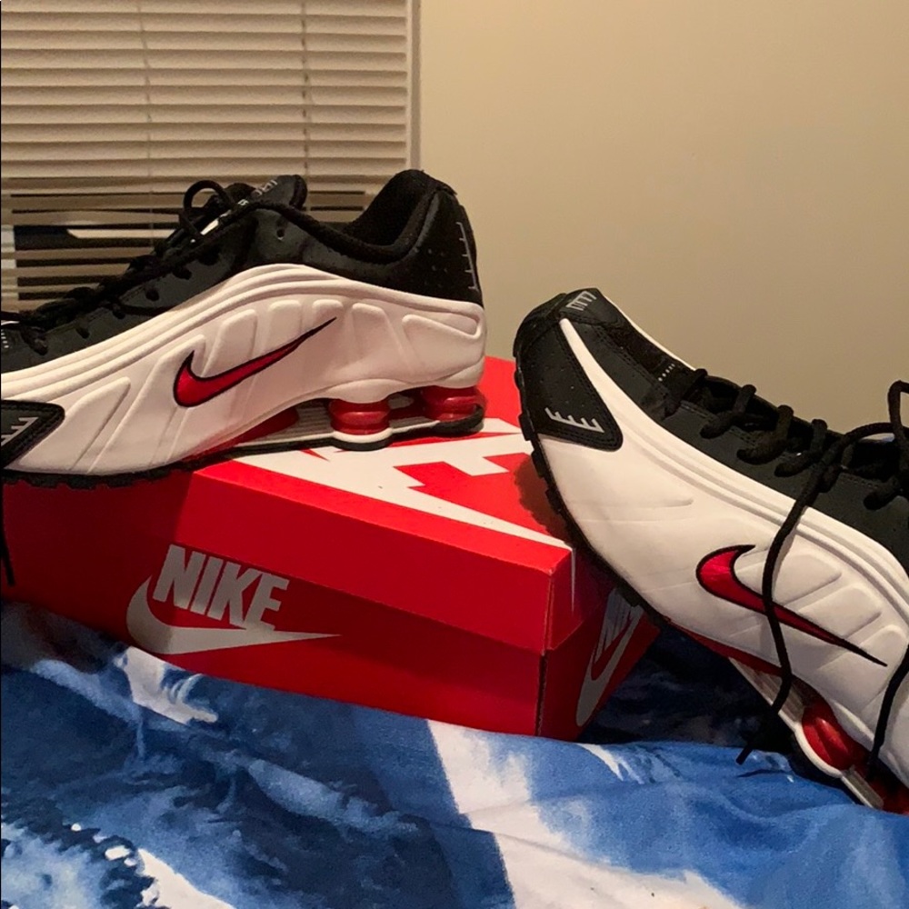 Very nice shoes shox
